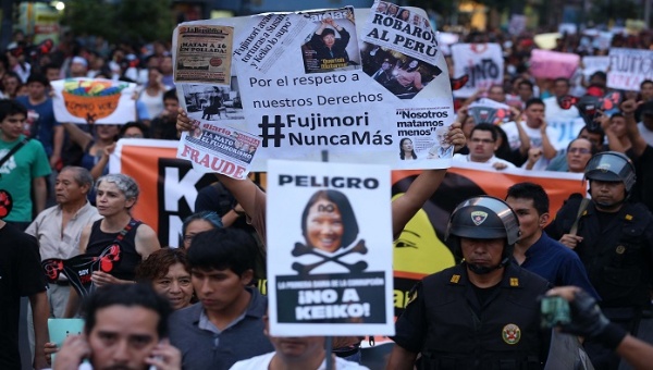 Perú: Hijo de Fujimori agradece «magnánimo gesto» de Kuczynski
