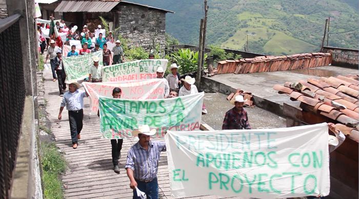 Denuncian construcción ilegal de represa en Puebla