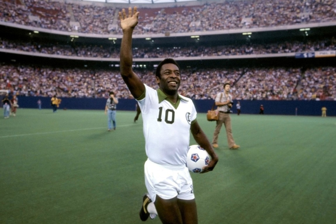 Pelé subastará sus «tesoros» en el fútbol