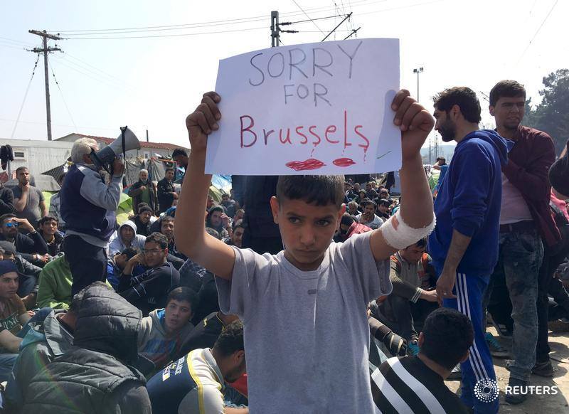 Imagen viral: Refugiados se solidarizan con los atentados de Bruselas