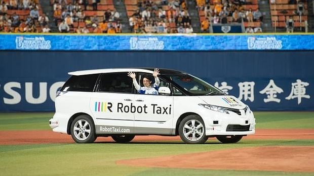 VIDEO: Empresa japonesa lanza taxis sin conductor para olimpiadas de Tokio 2020