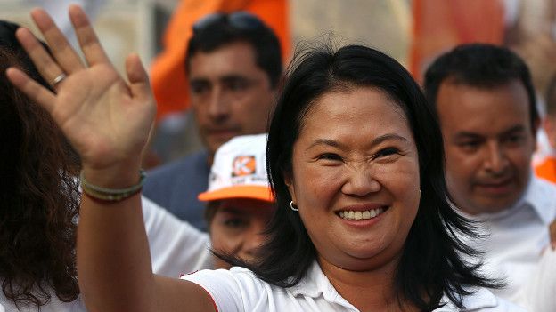 ¿Por qué piden excluir a tantos candidatos en las presidenciales de Perú?