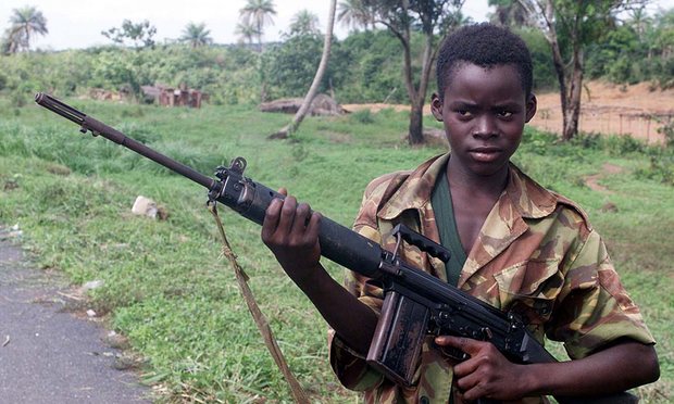 Ex niños soldados son contratados como mercenarios