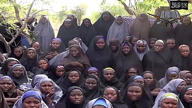 (Video) Grupo extremista nigeriano mantiene secuestradas más de 200 estudiantes