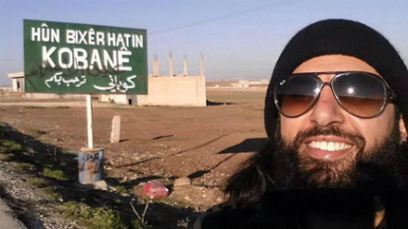 Enamorando a un yihadista. Se hace pasar en internet por una joven interesada en formar parte del ISIS