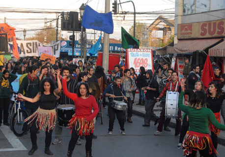 A lo largo de Chile se alzó la voz contra el TPP en jornada de movilización