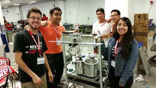 Estudiantes de la UNAM crean robot para explorar Marte