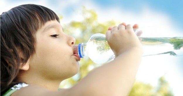 La importancia de tomar agua -y qué le pasa al cuerpo cuando no se hidrata