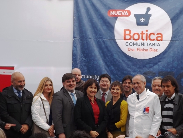 Municipalidad de Santiago inaugura farmacia comunitaria para enfermos crónicos