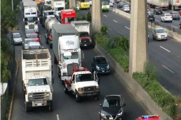 Restringen circulación a vehículos de carga en la Ciudad de México