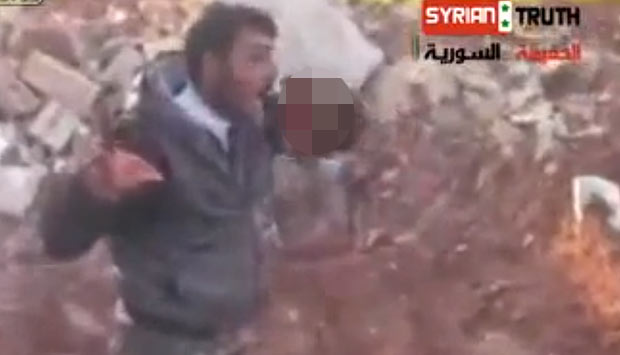 Caníbal de Al Qaeda que le comió el corazón a soldado en video fue encontrado muerto