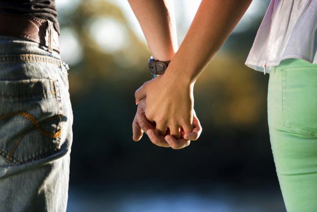 Estudio sugiere que enfermedades de transmisión sexual dieron origen a la monogamia