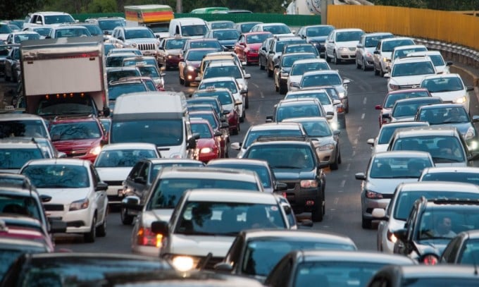 Transportistas capitalinos piden perdón por bloquear vialidades y aumento en tarifa