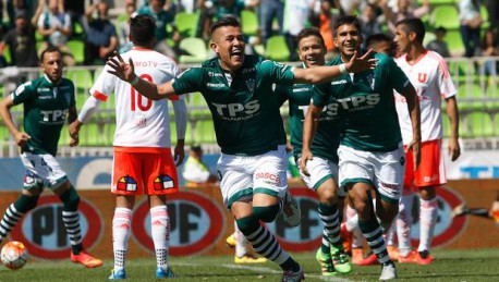 Wanderers golea a la «U» y deja a los azules a un paso del abismo