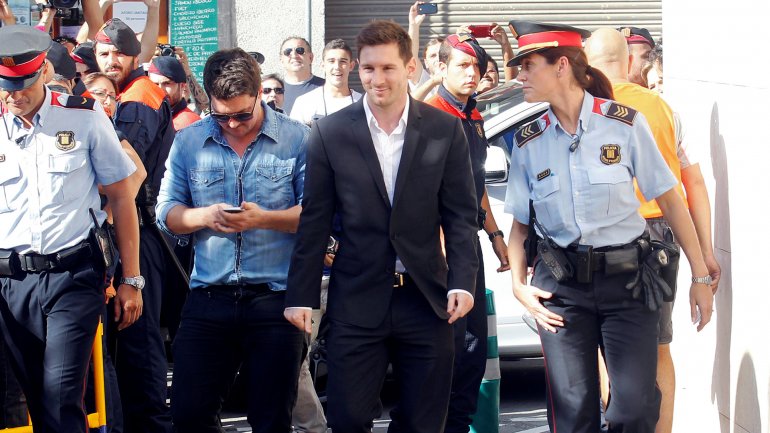 Comenzó el juicio por fraude fiscal contra Lionel Messi y su padre