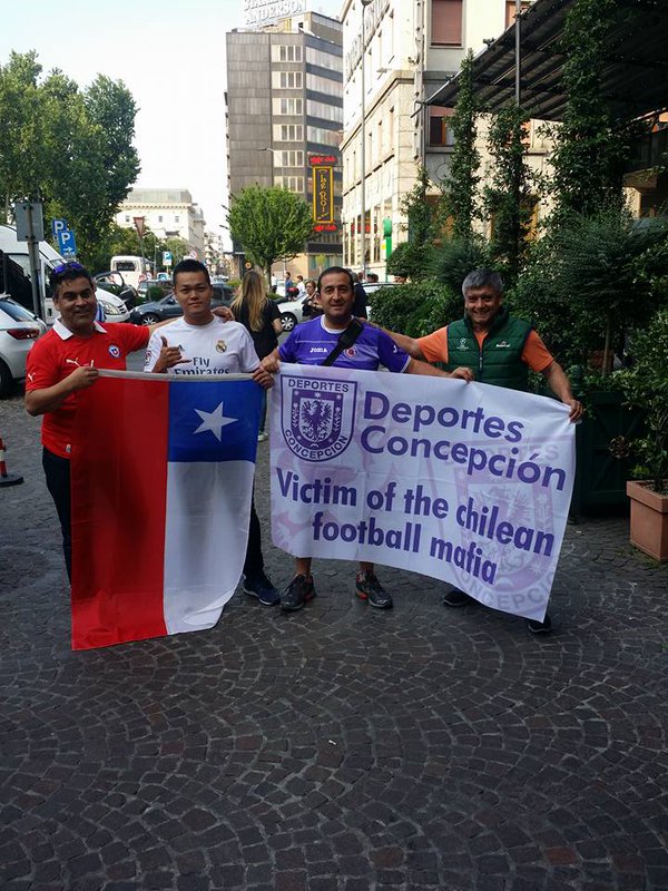 Hinchas de Deportes Concepción protestaron por desafiliación del club en la final de la Champions