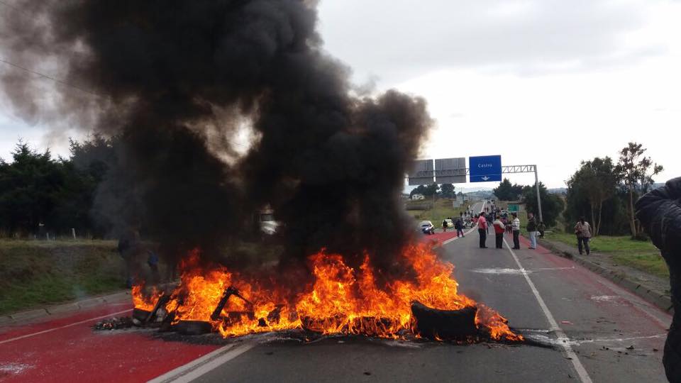 Crisis en Chiloé: Camiones con abastecimiento pasaron a Ancud y Castro