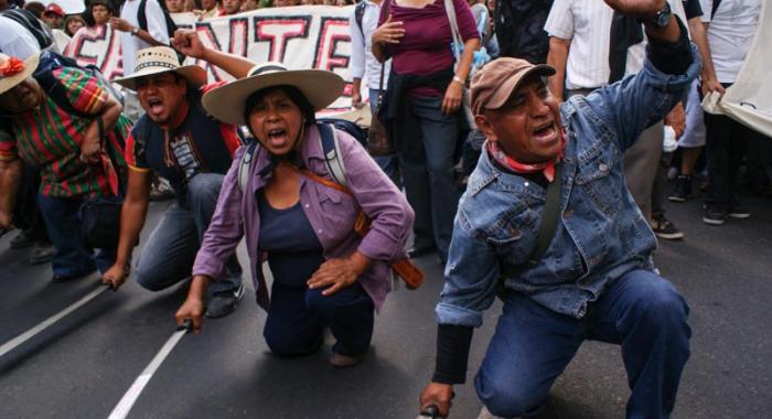 Habitantes de Atenco marchan a 10 años de la represión ocurrida en sus tierras