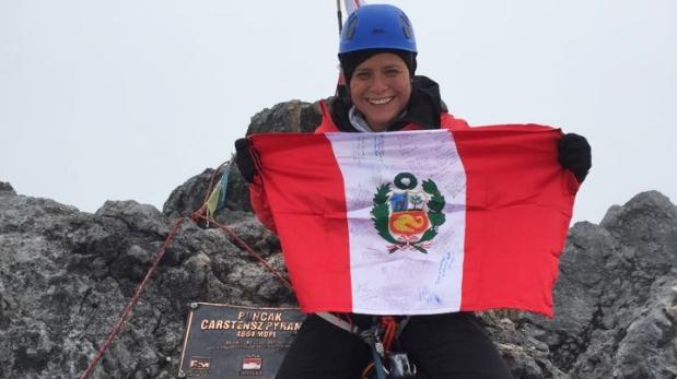 Se hizo montañista para superar el abuso sexual y hoy hace historia llegando a la cima del Everest