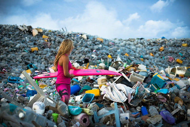 ¡Preocupante! Tiramos 8 millones de toneladas de plástico al mar cada año