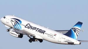 Hallan restos del avión de EgyptAir y pertenencias de los pasajeros cerca de la costa de Alejandría