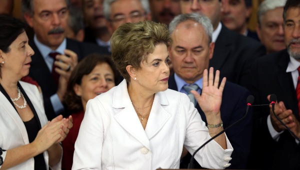 Brasil: Rousseff reitera que juicio político es una farsa jurídica