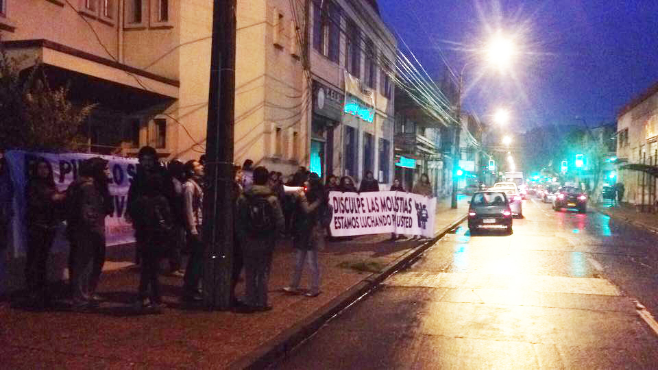 Continúa la ofensiva: Estudiantes hicieron ocupación de Seremía de Educación en Temuco