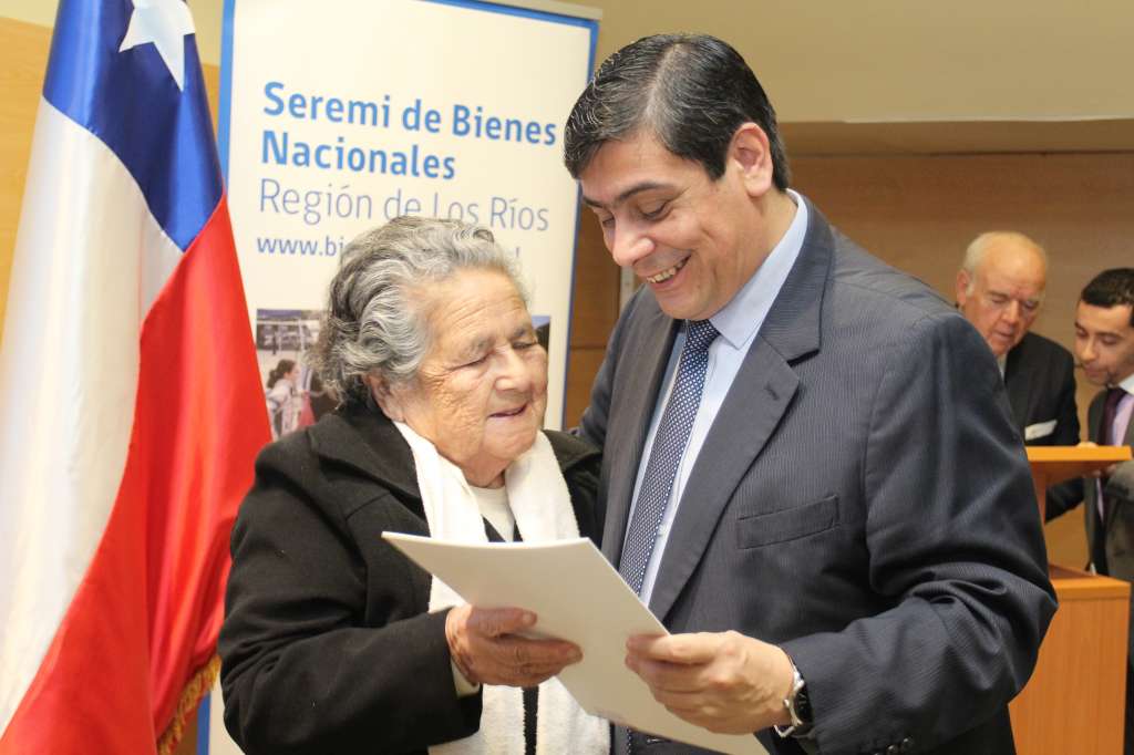 Adultos mayores de Valdivia cumplieron su sueño de ser dueños de “Un pedacito de Chile”