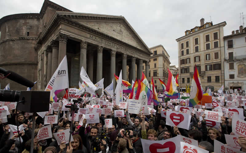 Italia: Aprueban ley de unión civil entre homosexuales