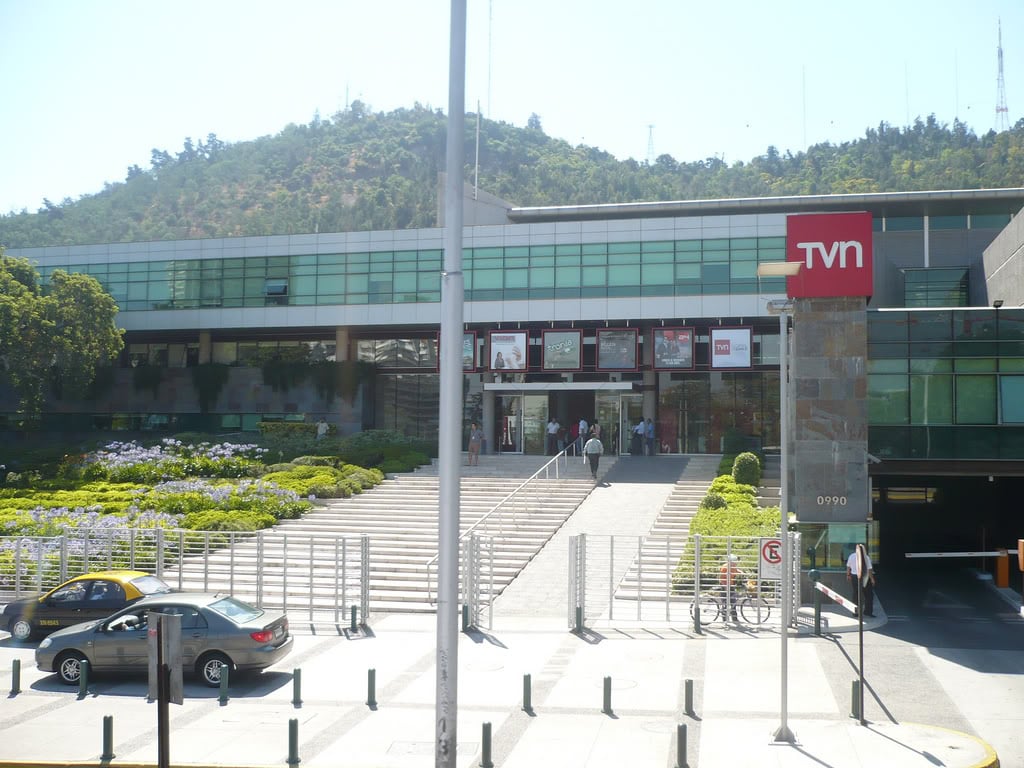 Colegio de Periodistas defiende inyección de fondos a TVN