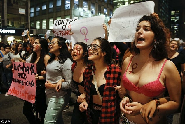 Miles de brasileñas repletan las calles para protestar contra la «cultura de la violación»