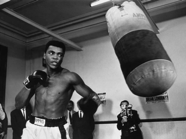 Hospitalizan a la leyenda del boxeo, Muhammad Ali