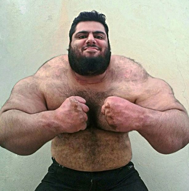 Conoce al «Hulk» iraní que levanta 170 kilos y disfruta sacarse fotos con  cosas pequeñas