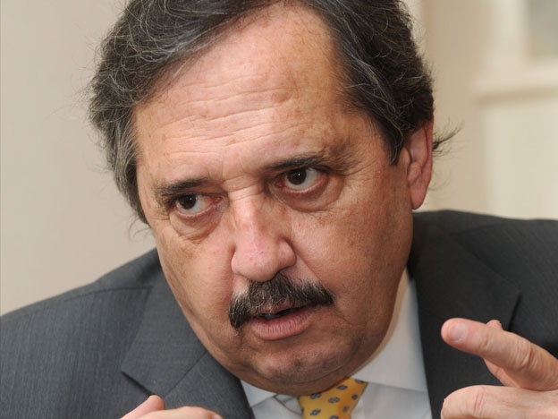 Alfonsín sobre el polémico decreto de las FFAA: «No hay que magnificar»