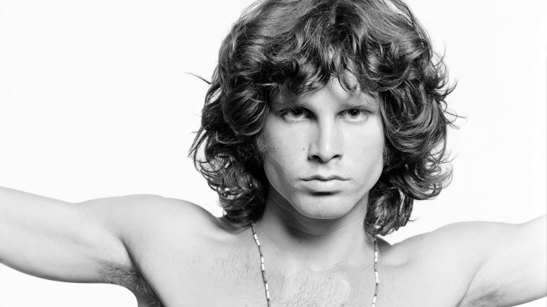 10 poemas de Jim Morrison que debes leer mientras eres joven y que cambiarán tu percepción para siempre