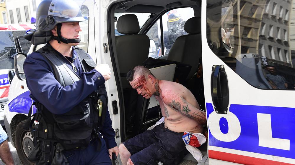 Inglaterra empata y se registran violentos ataques de los hooligans ingleses en Marsella
