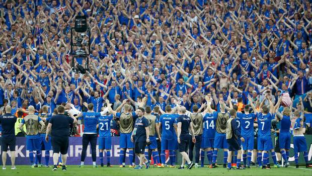 VIDEO: Relator islandés se volvió loco con gol que clasificó a su equipo a octavos de final en la Eurocopa