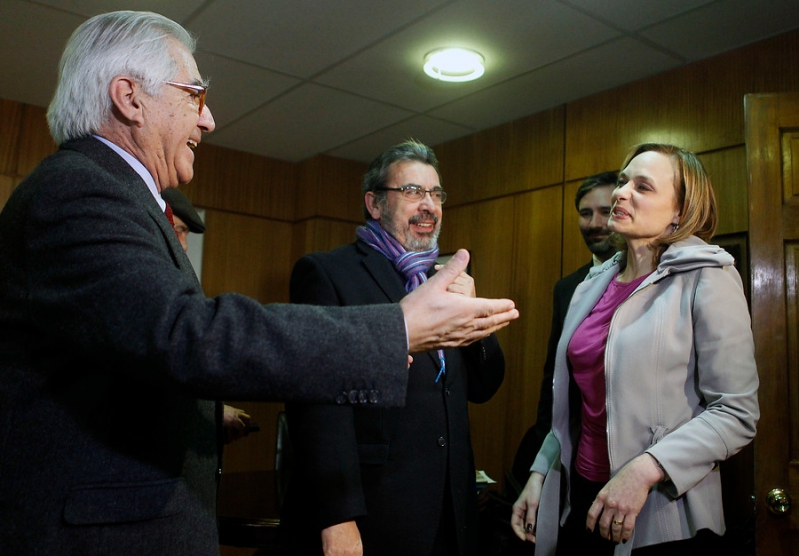 Ministro Fernández se reúne con directiva DC