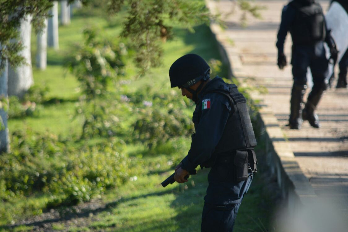 Policía mexicana dispara contra civiles desarmados, 6 muertos y el gobierno lo niega