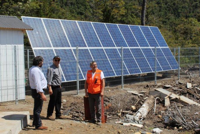 En Puerto Gala y Melimoyu: inauguran sistemas de generación fotovoltaicos de luz en postas rurales