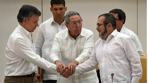 Juan Manuel Santos y Raúl Castro se reúnen en Cuba para firmar lazos comerciales