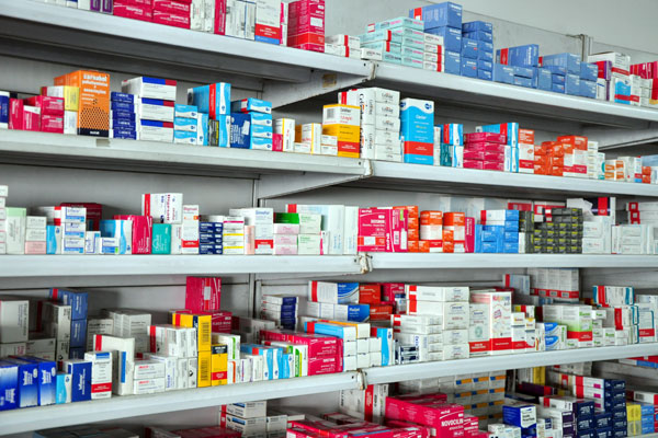 Informe de diputados acusa «opacidad» en mercado de medicamentos