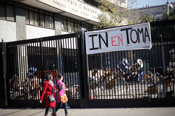 Estudiantes se toman Instituto Nacional por sexta vez