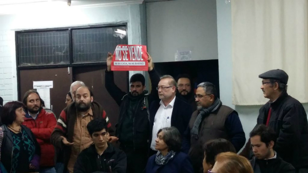 Vecin@s de Ñuñoa acusan “plantón” de alcalde Zahri en reunión sobre Plan Regulador