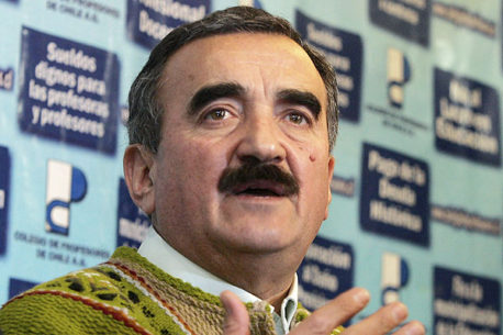 Jaime Gajardo: proyecto de desmunicipalización está “en peligro”