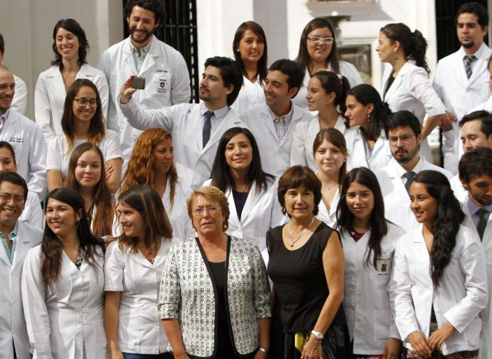 Chile perderá 1000 médicos en los próximos 4 meses gracias al Eunacom