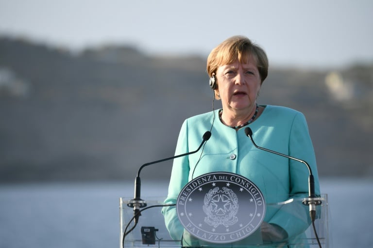 Merkel propone acuerdos con el norte de África para enviar allí a los migrantes