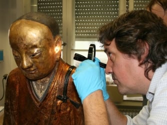 Creían que era una estatua Budista, pero contenía un hallazgo impresionante