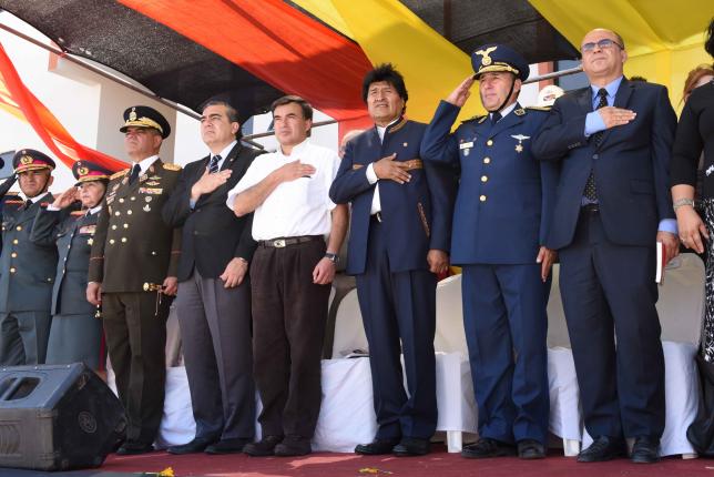 Bolivia: Inauguran escuela militar «antiimperialista» para transformar las Fuerzas Armadas