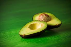Crean máquina para que la palta no se ponga negra ¡dame una!